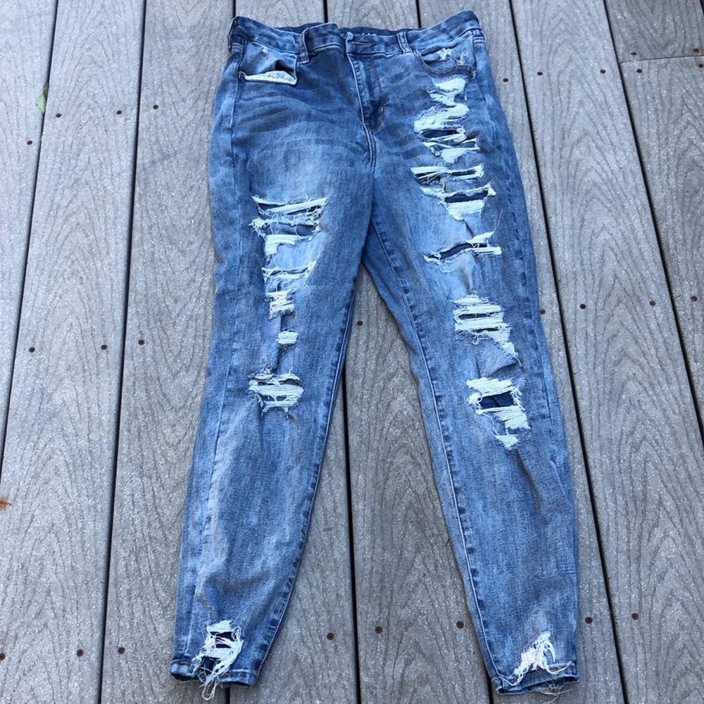 American Eagle curvy hi rise JEGGING 14 distressed